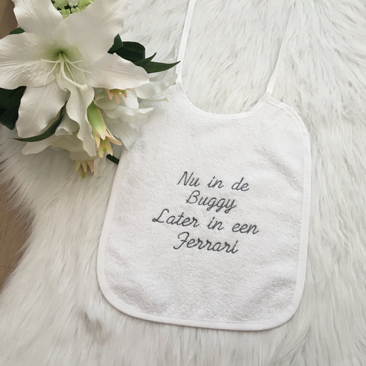 Slab Nu in de buggy later in de ferrari