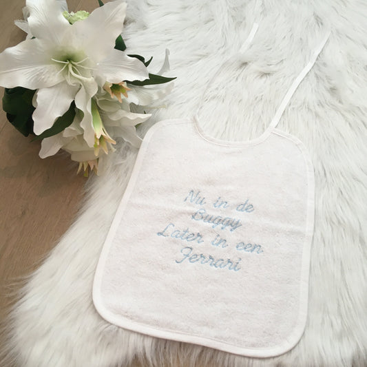 Slab Nu in de buggy later in de ferrari