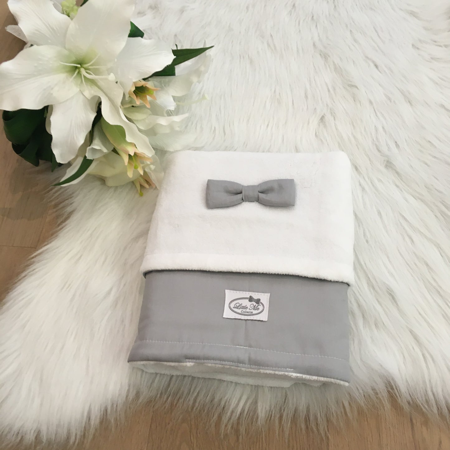 Deken Classic love grijs